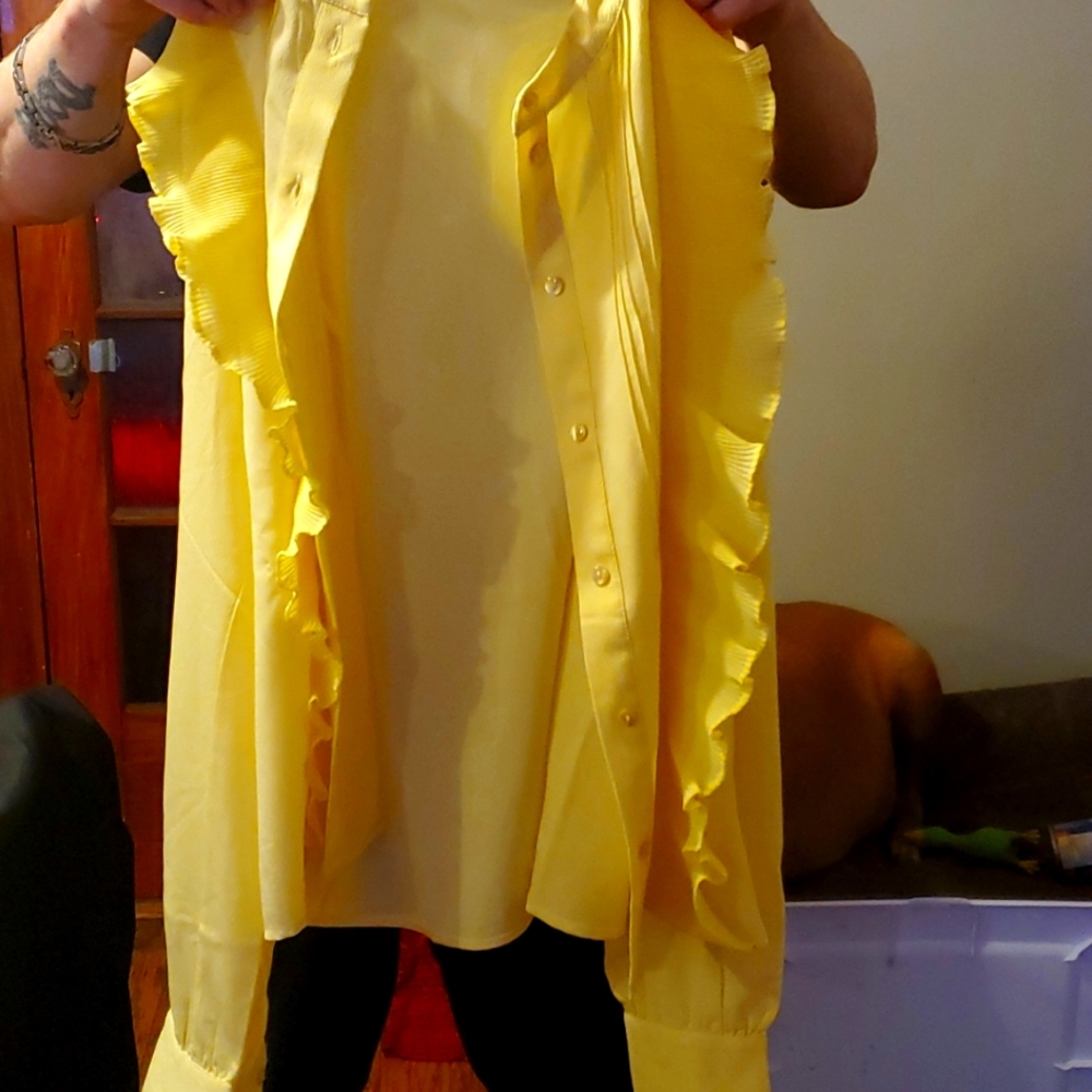 *5/$30 Yellow blouse